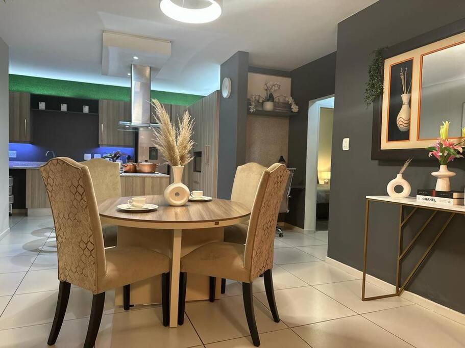 Apartment D&dluxury Rivonia With Inverter
