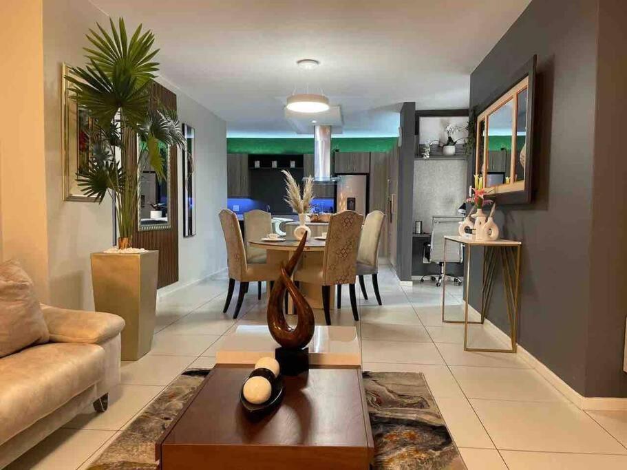 D&dluxury Rivonia With Inverter Apartment *