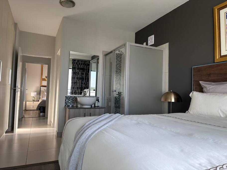 D&dluxury Rivonia With Inverter